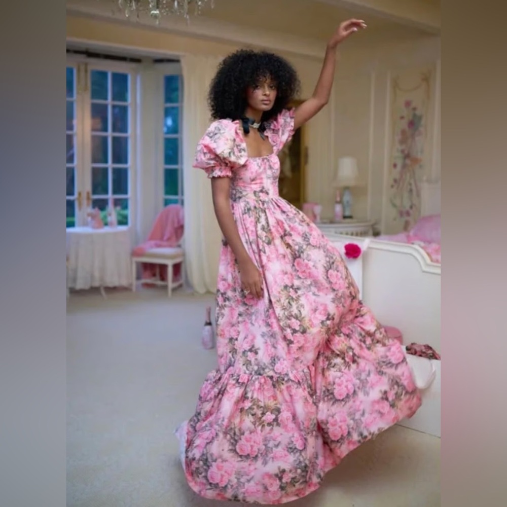 Selkie Queen Bee Terrace Gown